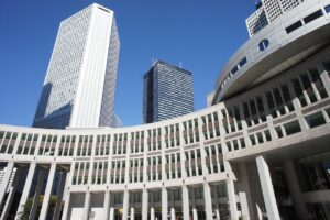 冷感ジェルと湿布の違いは肘にどのように影響するのか？